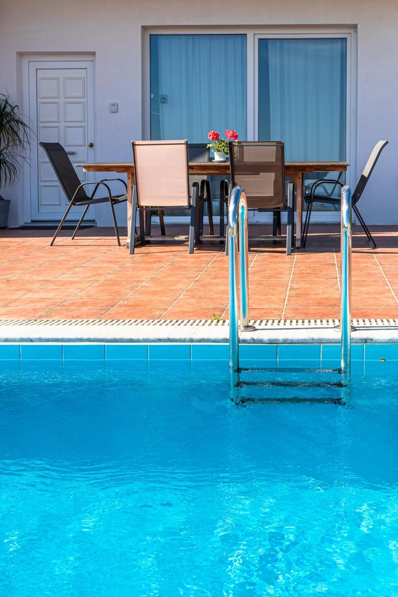 Dimitra Apartment With Private Pool And Sea View -The Ground Floor Of A Two Storey Building Daratsos Luaran gambar